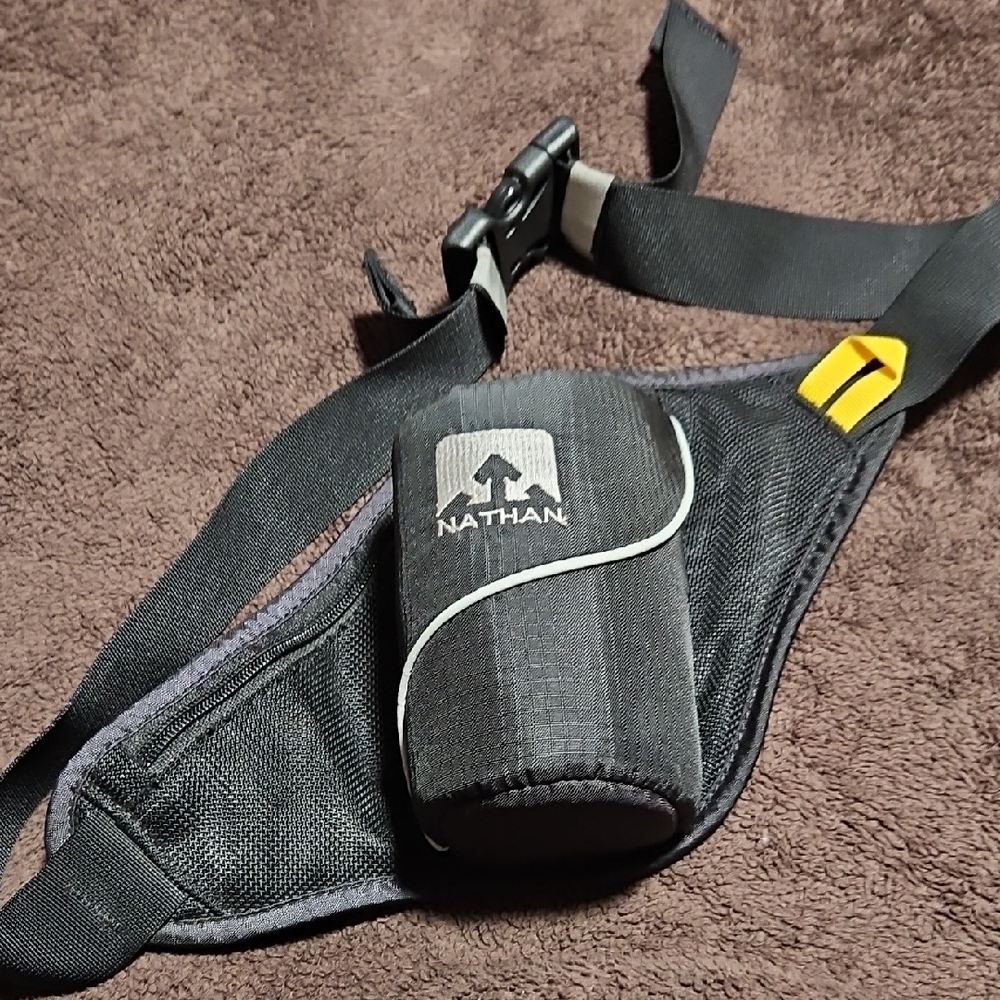 Nathan Black and Yellow PhonHolder Belt